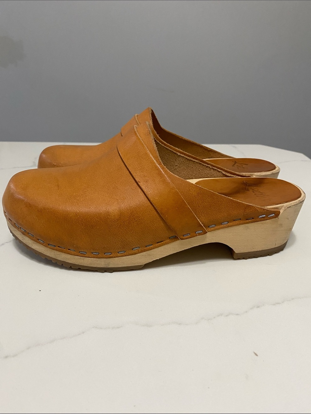Lotta From Stockholm Tan Leather Slip-On Clogs SIZE 37 6.5 or 7 - Picture 7 of 9